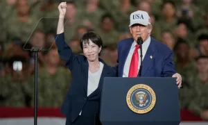 Cách tân Thủ tướng Nhật 'ghi điểm' trong lần đầu gặp ông Trump